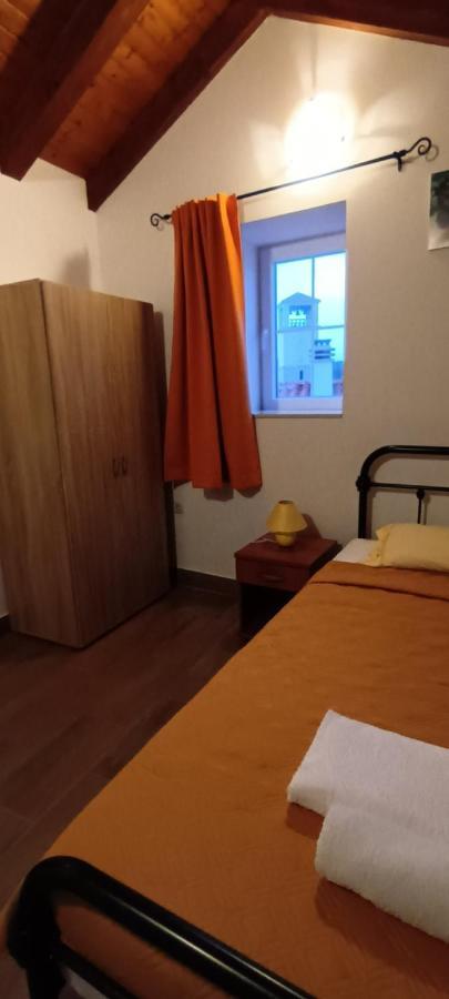 Guest House Provista Veli Iz Ngoại thất bức ảnh