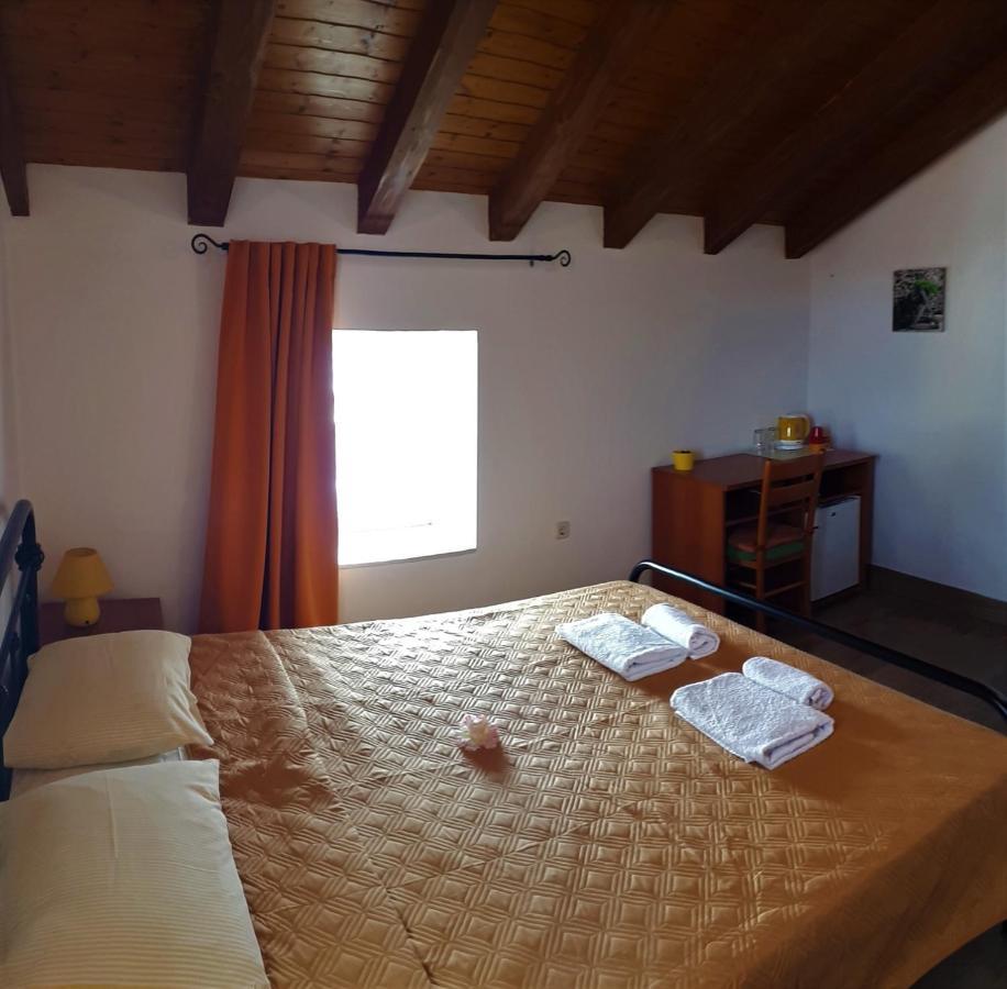 Guest House Provista Veli Iz Ngoại thất bức ảnh
