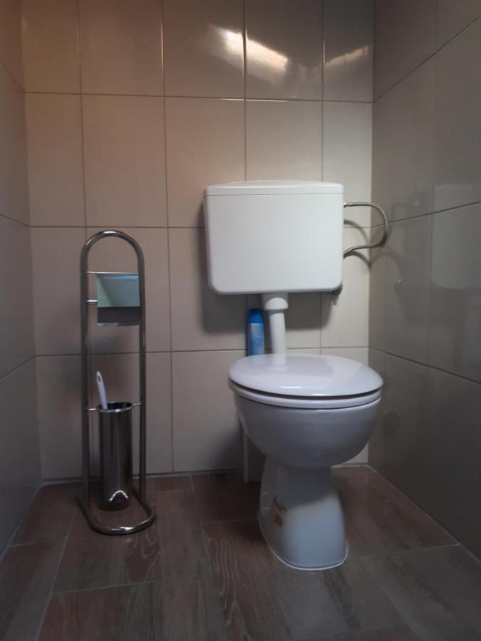 Guest House Provista Veli Iz Ngoại thất bức ảnh