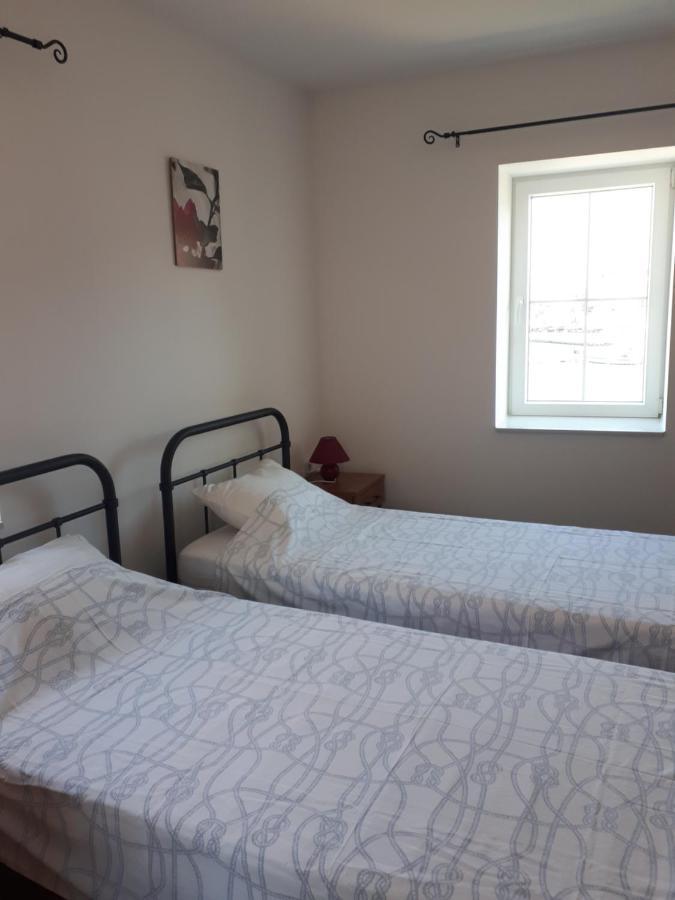 Guest House Provista Veli Iz Ngoại thất bức ảnh