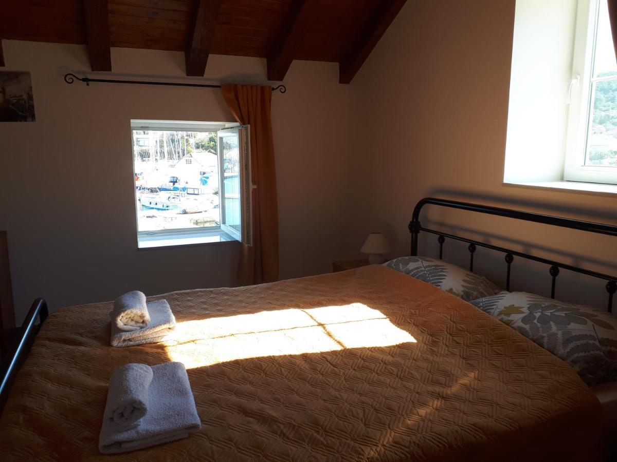Guest House Provista Veli Iz Ngoại thất bức ảnh