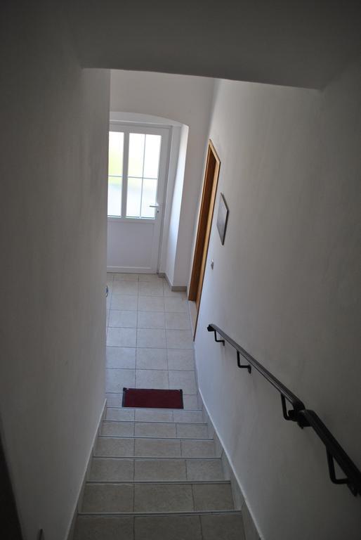 Guest House Provista Veli Iz Ngoại thất bức ảnh